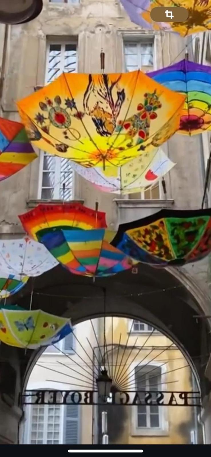 Bel Appartement En Plein Coeur De Carpentras Zewnętrze zdjęcie